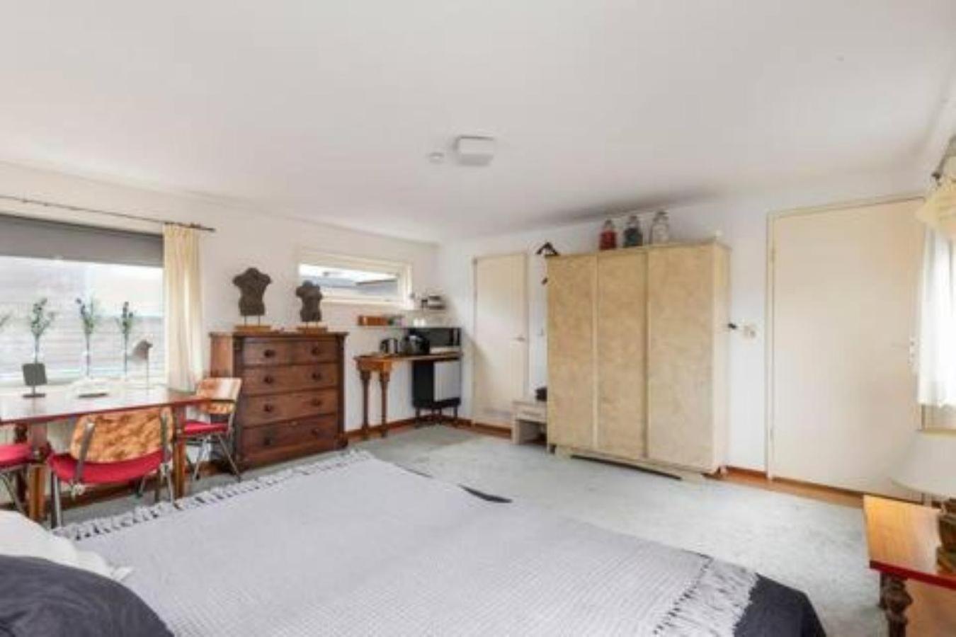 Villa Authentic Dutch Houseboat In Amsterdam Zuid Exterior foto